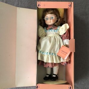 Kingstate the Dollmaker Vintage Porcelain Doll New in Box